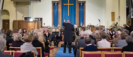 Picture of Mark Fitz-Gerald conducting SPO playing Beethoven